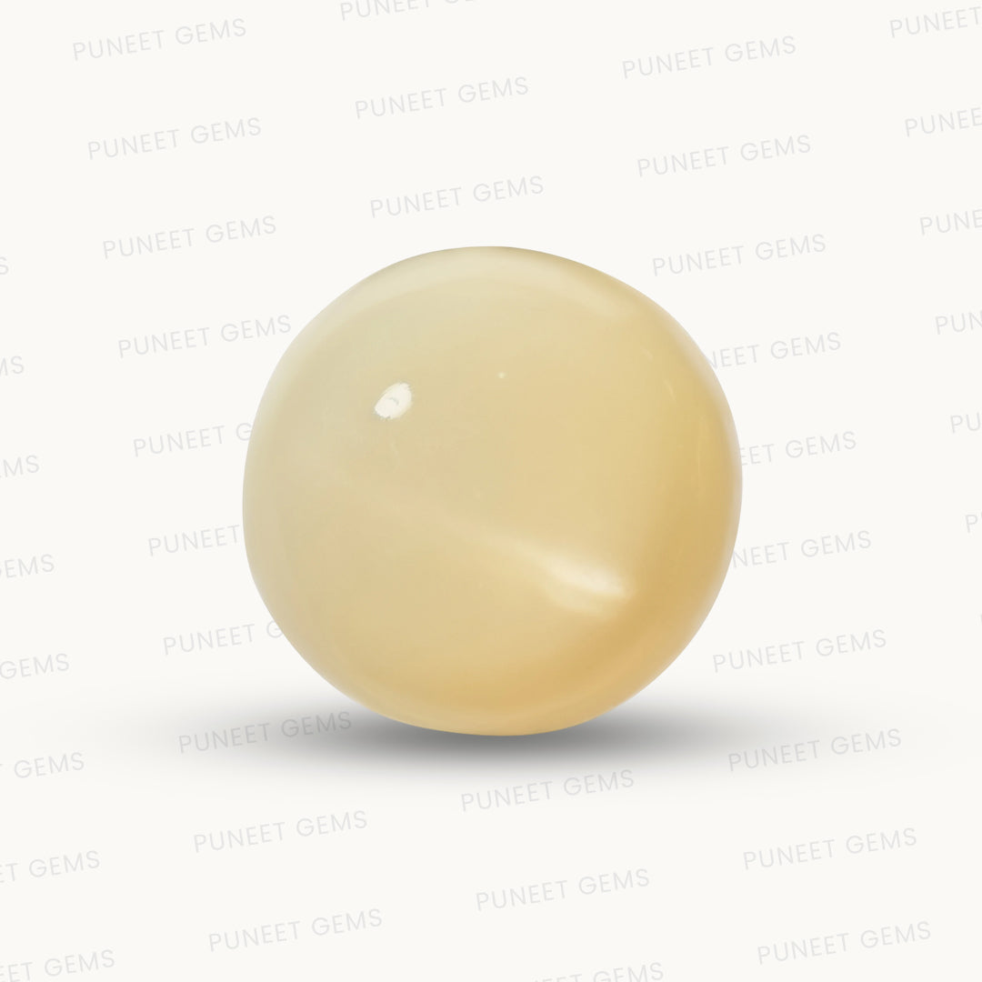 Moonstone – The Gemstone of Intuition, Femininity & New Beginnings 3.90 CT