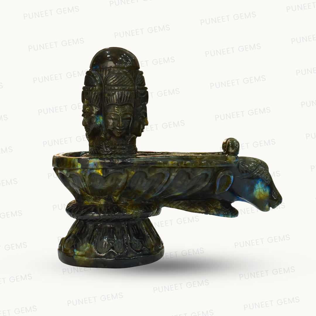 Labradorite Shivling Figure – Radiant Symbol of Lord Shiva in Mystical Stone 2.975 kg