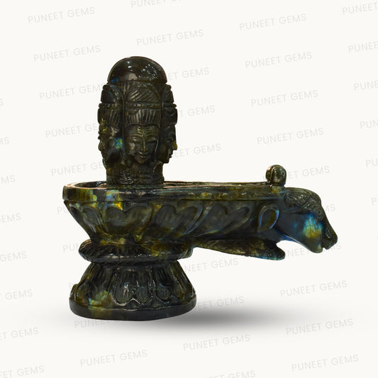 Labradorite Shivling Figure – Radiant Symbol of Lord Shiva in Mystical Stone 2.975 kg