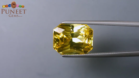 Natural Yellow Sapphire (Pukhraj) 17.10 CT - Certified
