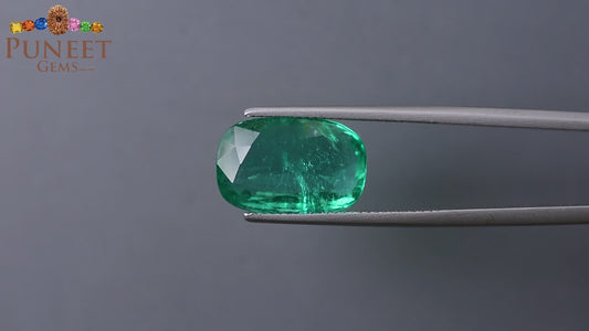 Natural Emerald (Panna) 8.80 Ct – Certified Premium Gemstone