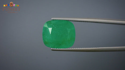 Natural Emerald (Panna) 10.09 CT – Certified Premium Gemstone